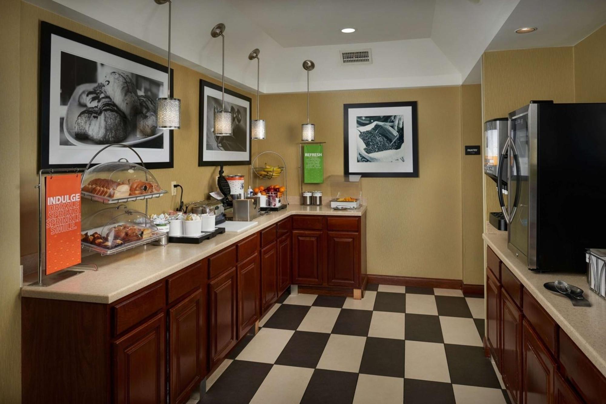 Hampton Inn Shelbyville Exteriör bild